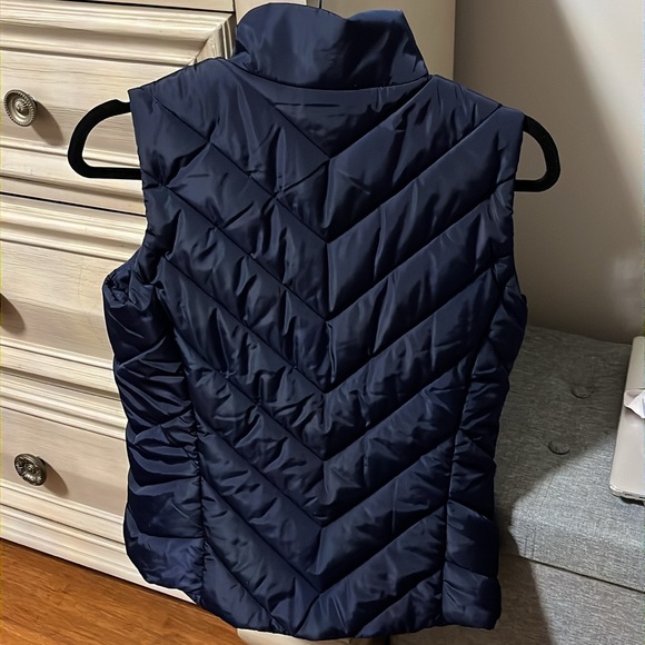 Michael Kors Puffer Vest - Picture 2 of 5